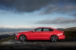 Volvo S90 D5 R-Design 2017 года (UK)